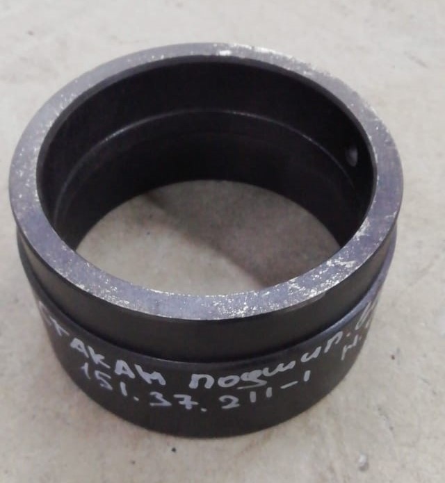 Стакан подшипника верхний 151.37.211-1 (нового образца)