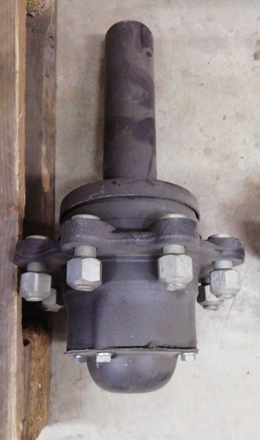 Ступица колеса в сборе с осью, 8 шпилек М18х1,5