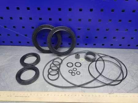 Ремкомплект заднего моста и мех.блокировки (с манжетами) МТЗ-1221 3872