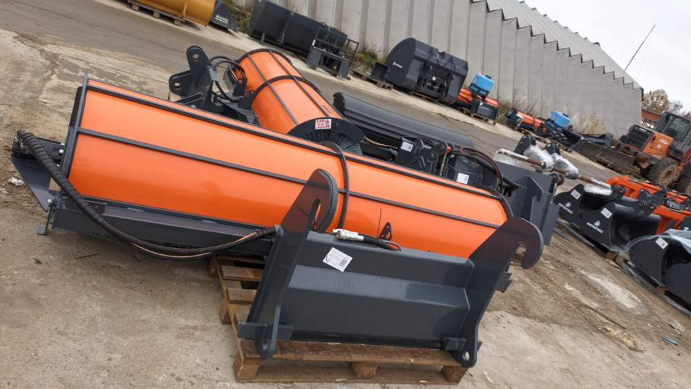 Щетка коммунальная 700-2600