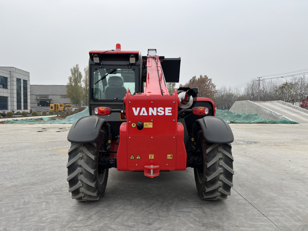 Телескопический погрузчик VANSE WSC 740