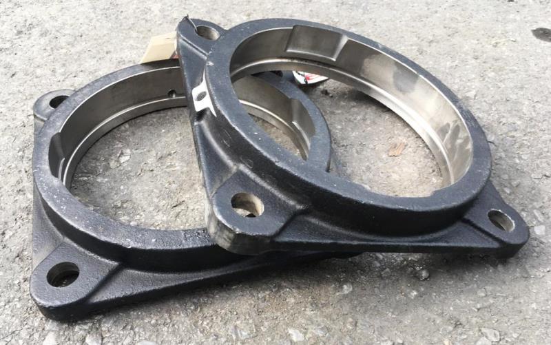 Корпус 145.15.08.101 подшипника левой опоры молотильного барабана с редуктором
