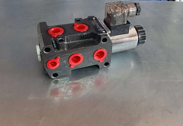 Клапан DVS6, 50 l/min, stackable 12 V (Китай)