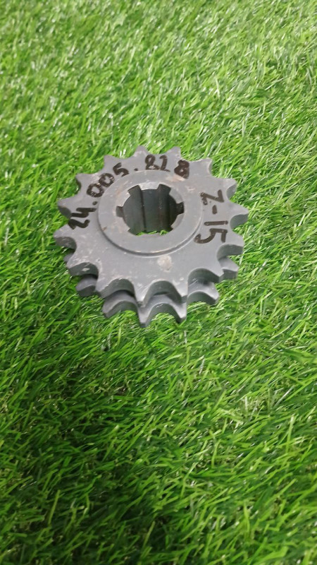 Звездочка 24.005.828 передаточного вала 2-х рядная z=15 НАШ-673