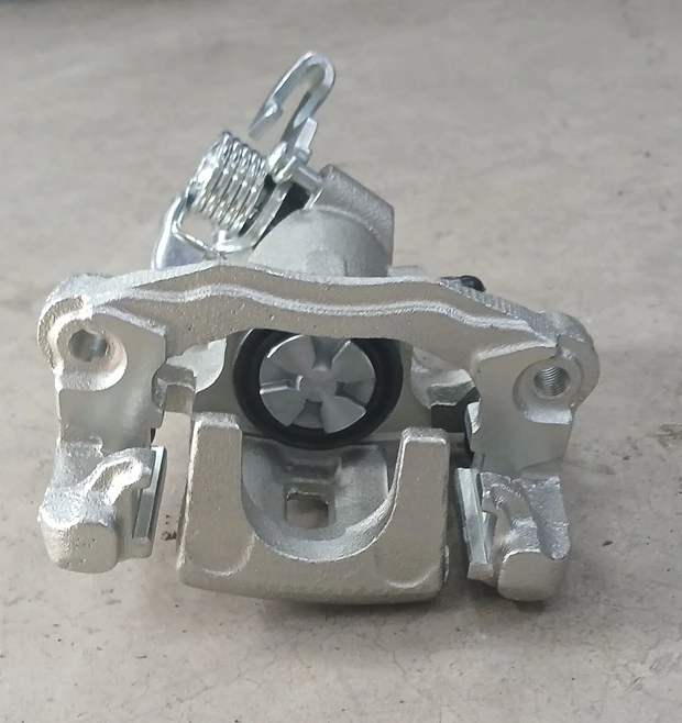 Суппорт задний левый Туман